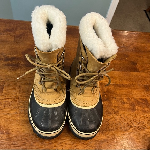Sorel women’s Caribou boot size 6 tan black - Picture 5 of 9